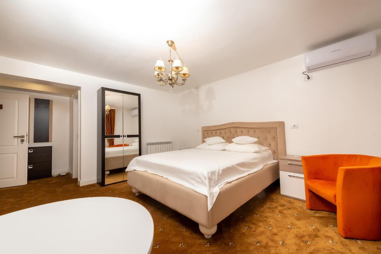 Casa Budulan Drobeta Turnu Severin Exterior foto